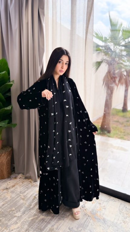 عباية مخمل مطرز القصة نص كلوش